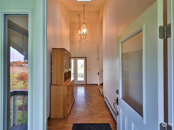 5th image of 21 Cedarville Gardens Lane