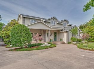 1629 Camden Way, Nichols Hills, OK 73116