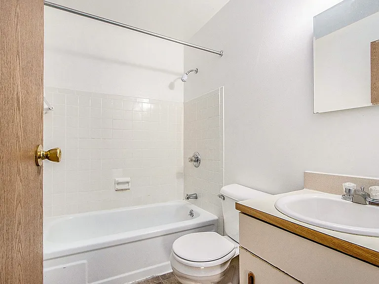 Concord Place Apartments — Photo 20