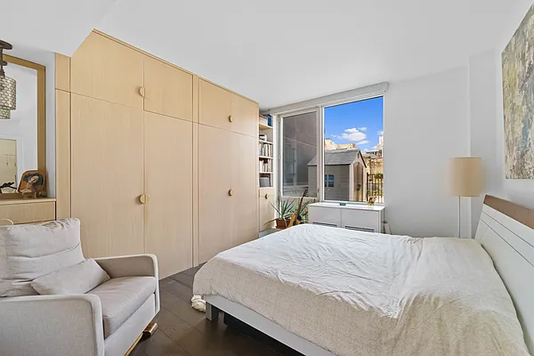 Rented by Corcoran | media 35