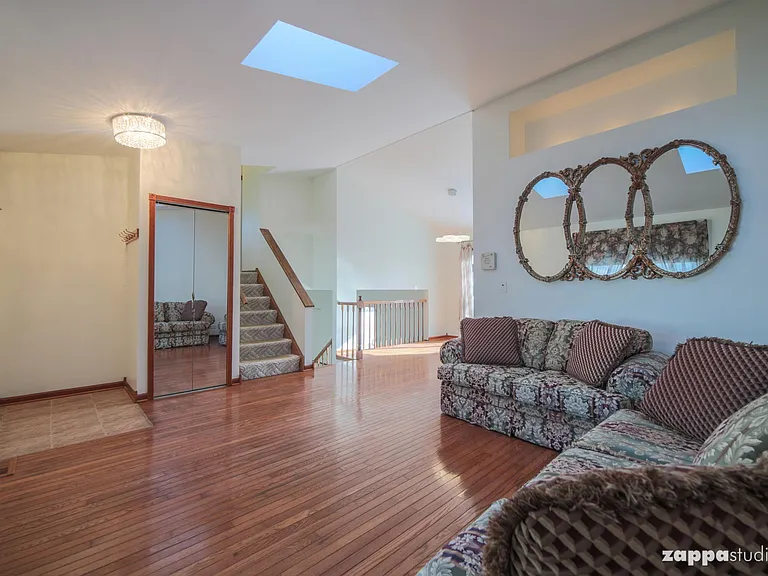 2705 Laurel Ct — Photo 30