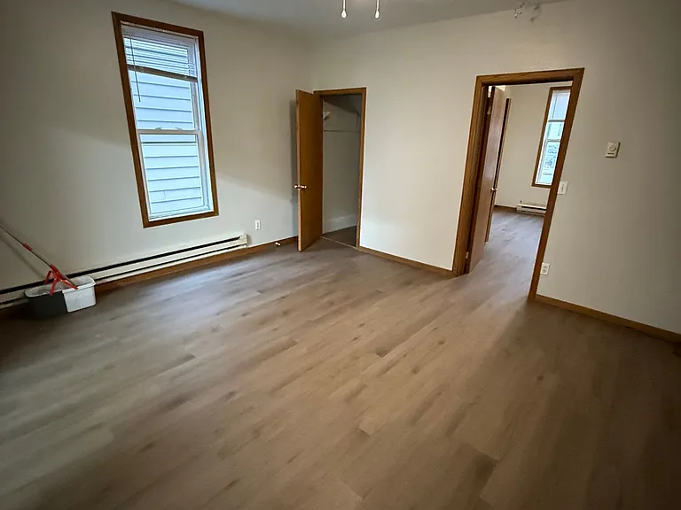 553 W Locust St #553 — Photo 1