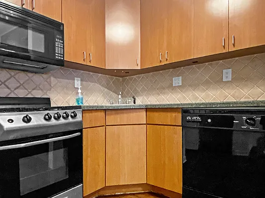 Rented by Oxford Property Group | media 17