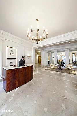 Sold by Sotheby's International Realty | media 6