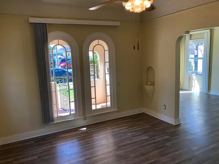 1220 Termino Ave — Photo 20