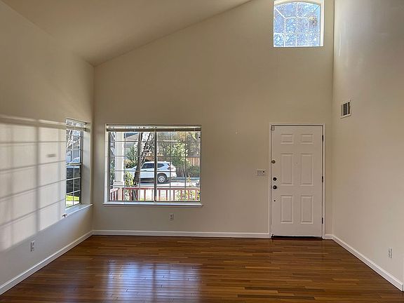 2nd image of 1483 Chavez Way