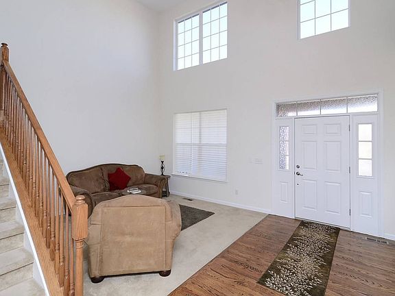 7164_south_oak_hill_court_MLS_HID692605_ROOMliving