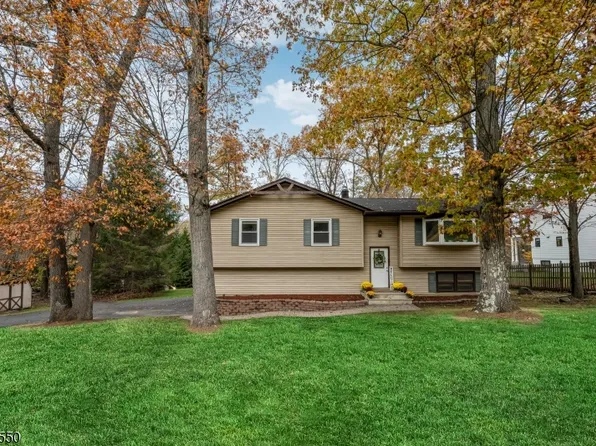 41 Shongum Rd, Randolph Twp., NJ 07869