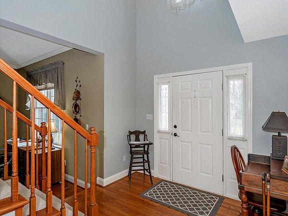 3rd image of 2205 Pikeside Dr
