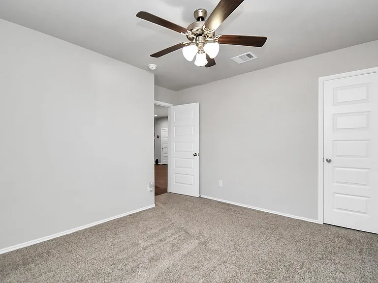 3947 Country Club Dr — Photo 19