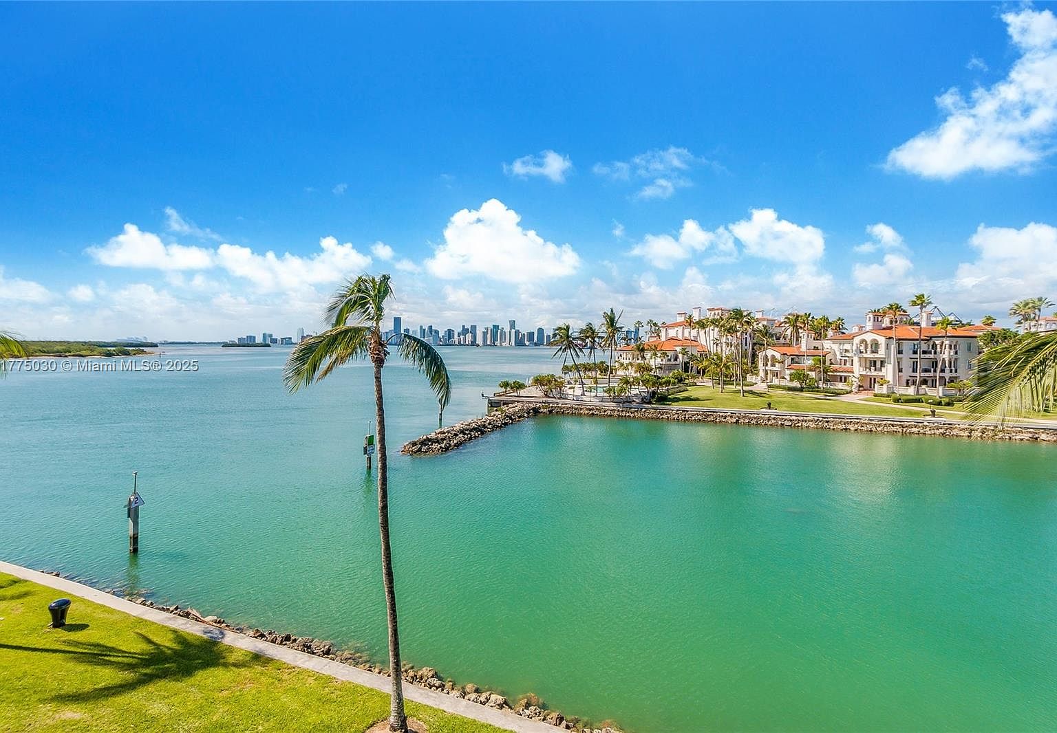 2437 Fisher Island Dr #5307