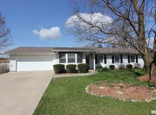 205 Campanile Dr, East Peoria, IL