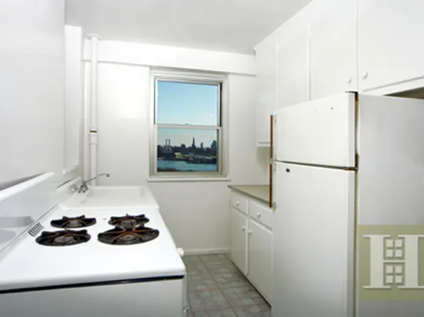 572 Grand Street image 1 of 5