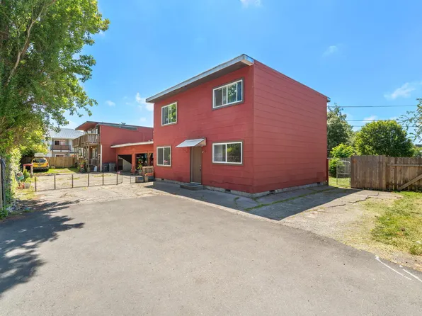 1219 1/2 Spear Ave, Arcata, CA 95521