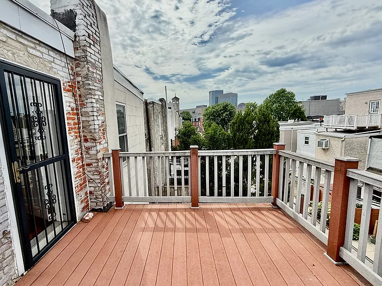 2205 Fitzwater St #3 — Photo 34