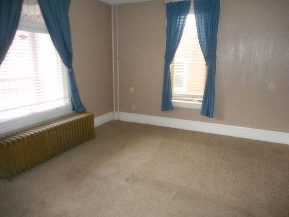 4th image of 2717 Aldrich Ave N