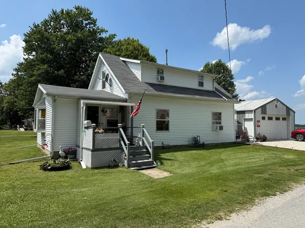 512 E Washington St, Donovan, IL 60931