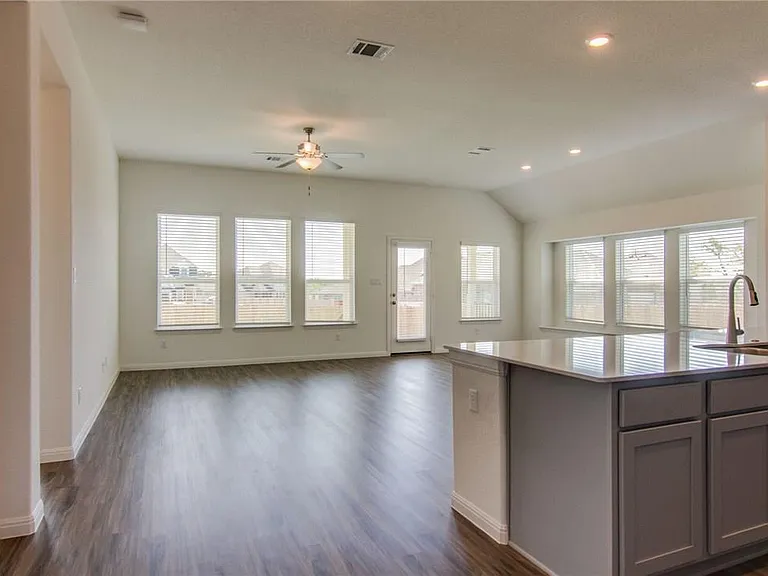 244 Glen Arbor Dr — Photo 15