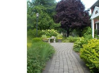 77 Walter Rd, Chalfont, PA 18914