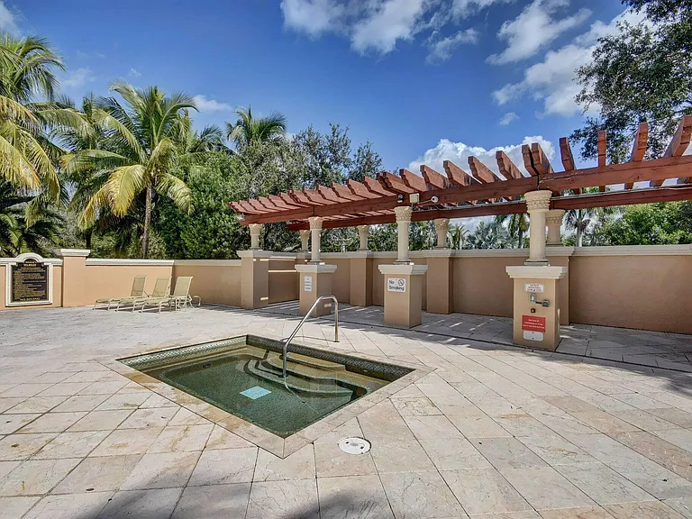3501 Collonade Dr — Photo 61