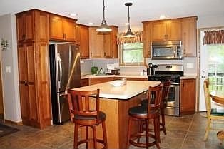 2nd image of 2511 Glenwood Pl