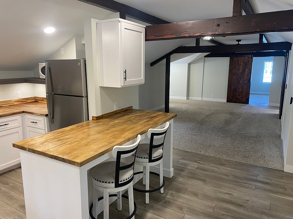 1st image of 201 Nardi Ln