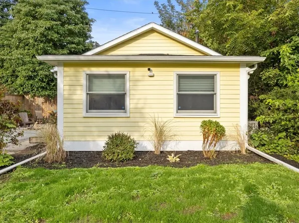 106 Cragg Rd, Rochester, NY 14616