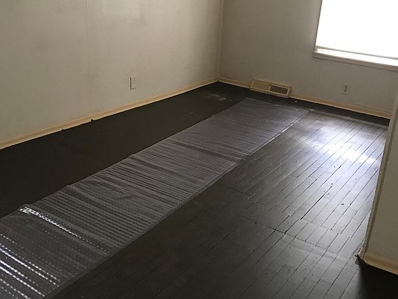 3rd image of 2173 E Boatfield Ave