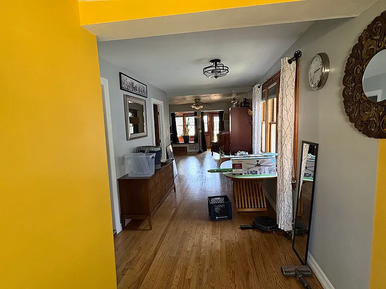 2508 S Superior St — Photo 7