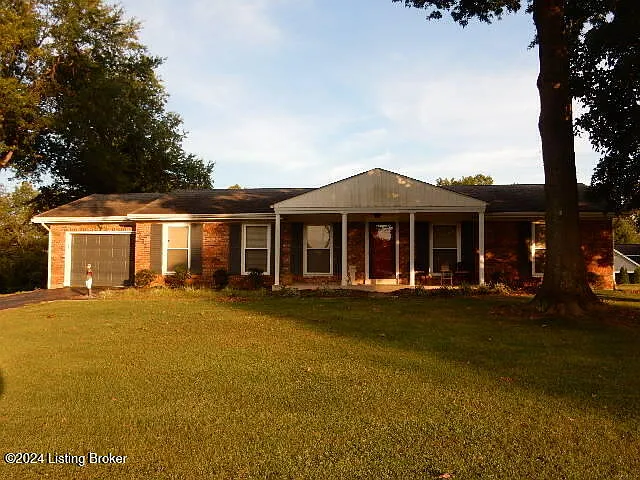 5037 Highway 44 E photo 1