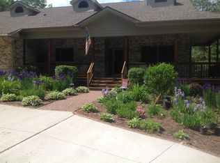 10781 Hibner Rd, Hartland, MI 48353