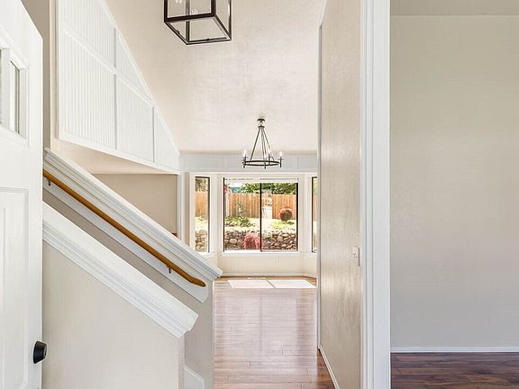 4th image of 16114 21st Avenue E