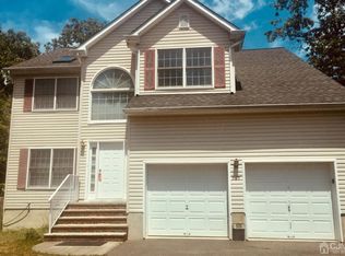 626 Marlboro Rd, Old Bridge, NJ 08857