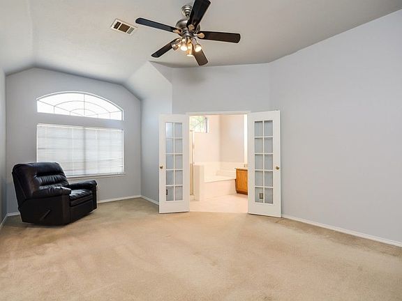 5th image of 1137 Canoe Ln
