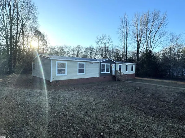 119 Pendleton Woods Cir, Central, SC 29630