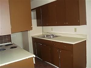 1st image of 523 N Ewing Ave APT 204