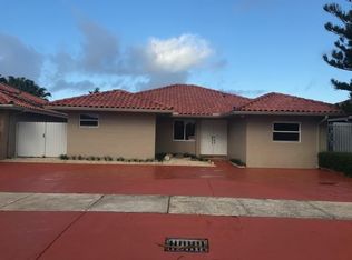 890 NW 132nd Pl, Miami, FL 33182