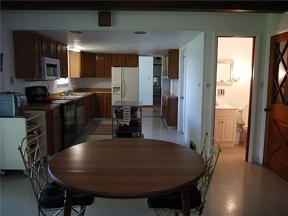 Kitchen / family room
