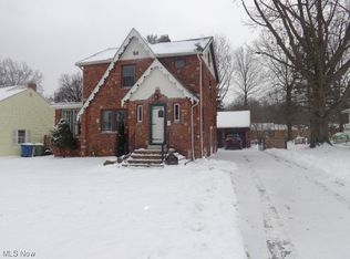 6159 Stratford Dr, Parma Heights, OH 44130