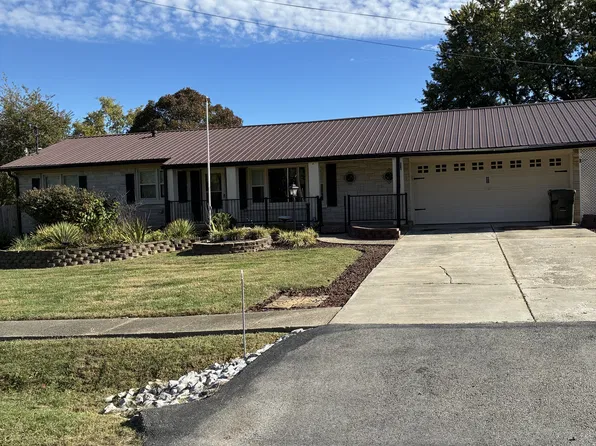 400 Eastern Dr, Radcliff, KY 40160