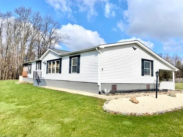 120 Highland Dr, Hiram, OH 44234