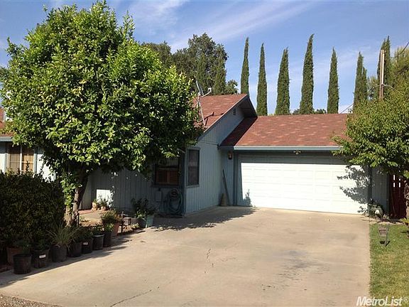 3rd image of 611 Woodland Ave