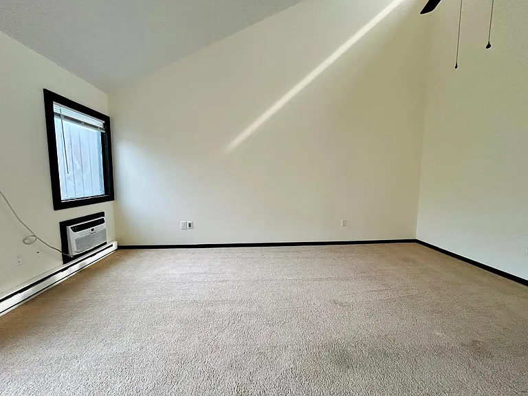 118 Osborne St #2B — Photo 13