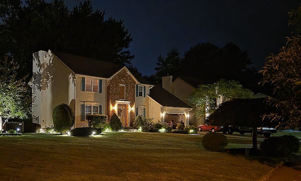 1st image of 6686 Silvermound Dr