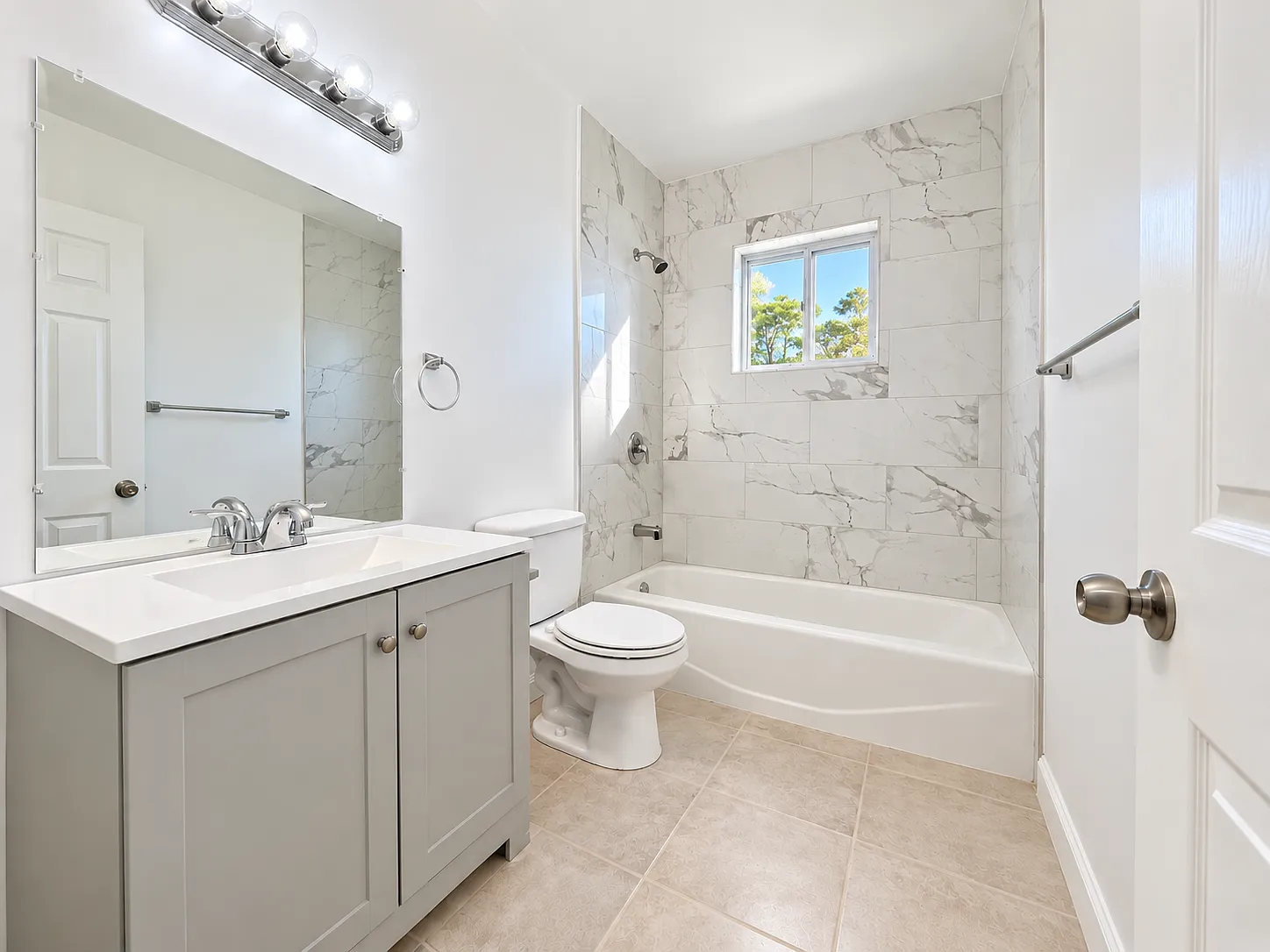 2 bed, $2,050 — Photo 4