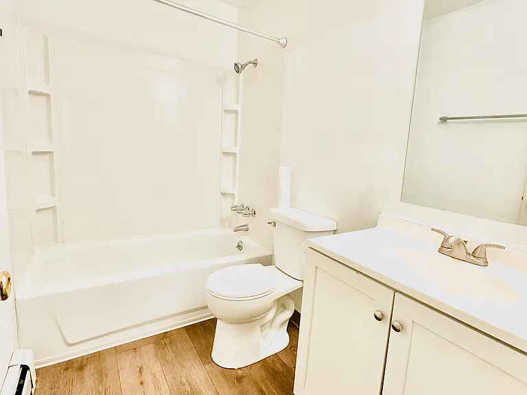 729 Buchanan Ave #1 — Photo 4