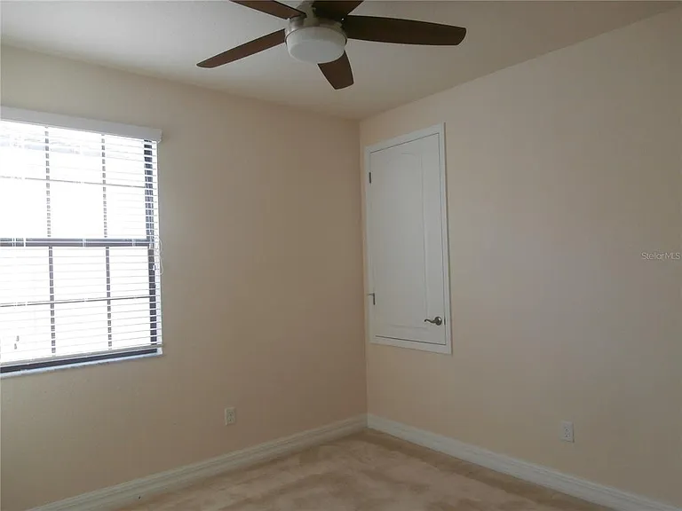 13172 Woodford St — Photo 20