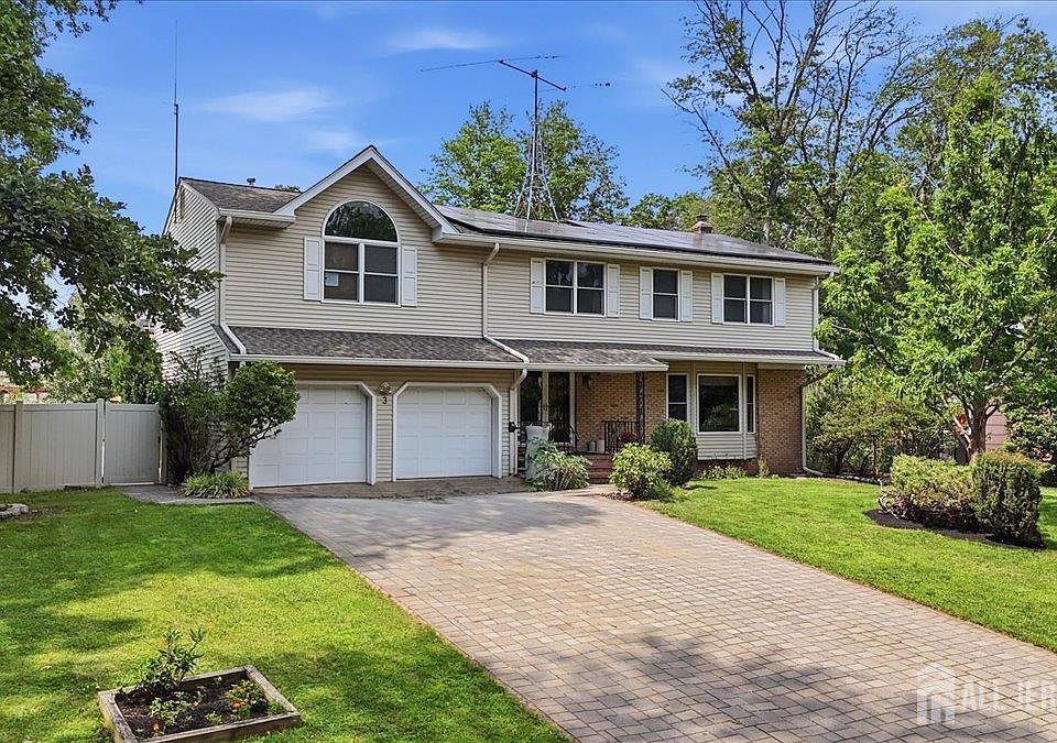1st image of 3 Winterberry Cir