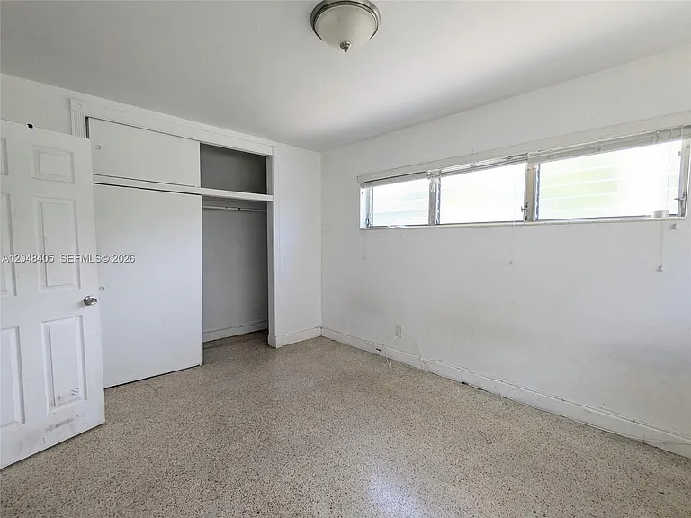 7805 Crespi Blvd #1 — Photo 7