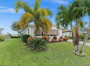 7711 SE Shenandoah Dr, Hobe Sound, FL 33455